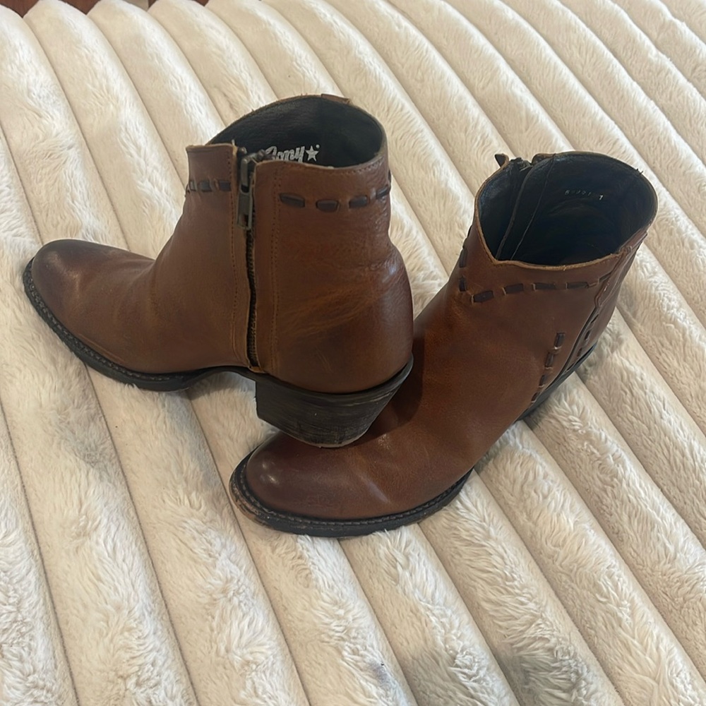 Tony Lama Brown leather booties